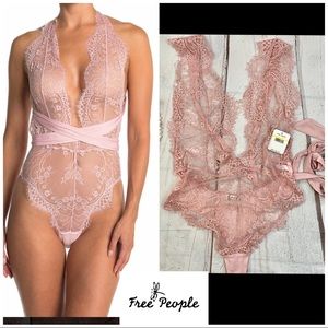 🆕 NWT Free People Sheer Lace Bodysuit